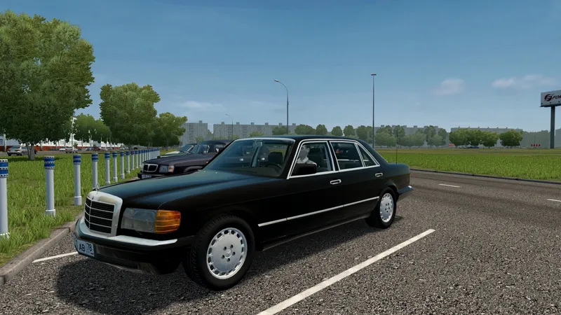 Mercedes-Benz 560 SEL